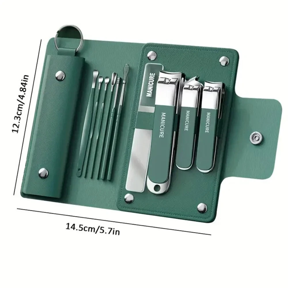 Cuida tus uñas y oídos en cualquier lugar con un solo kit profesional.