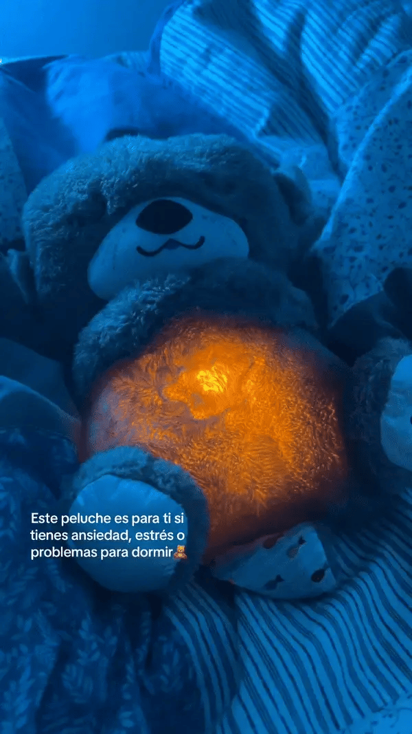 NUTRIA ANTI ESTRÉS RESPIRA PELUCHE SONIDO ILUMINACIÓN NC44